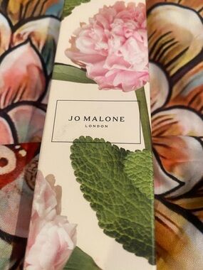 Mother’s day gift 🎁 Jo Malone Pink Peony & Green Leaf Gift Box